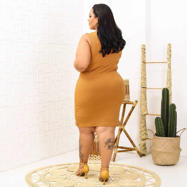 Vestidos Plus Size Decote em V