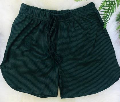 Short Curto de Malha Canelada Verde Militar